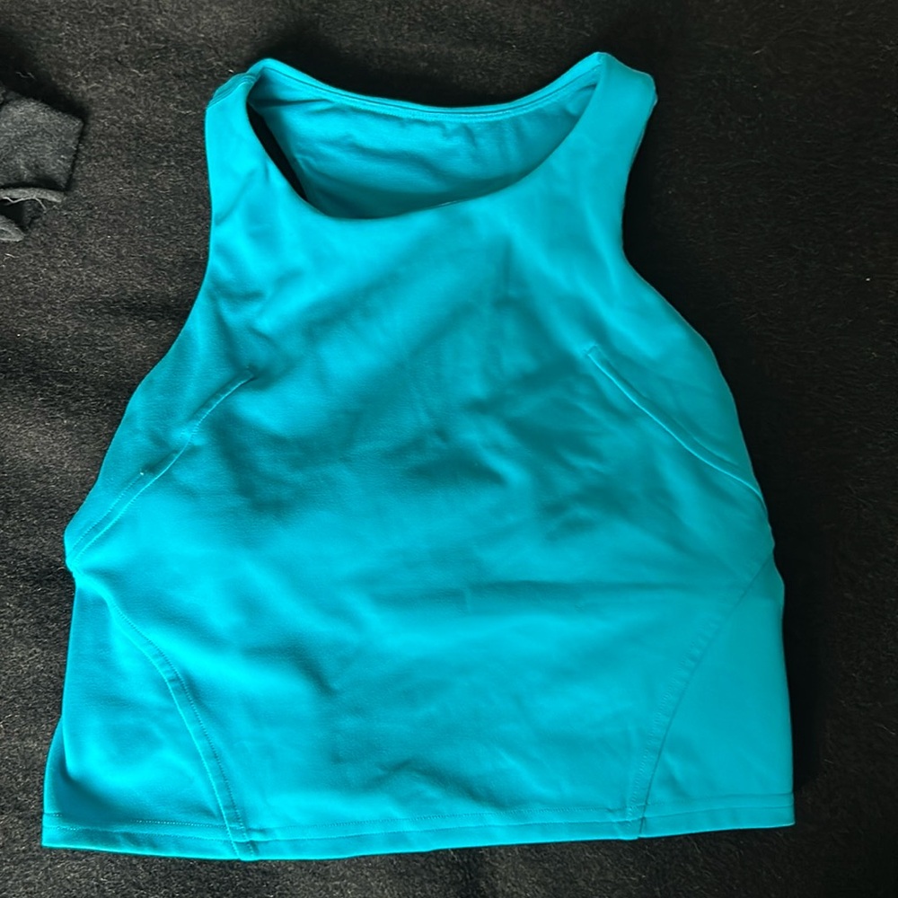 GUC Lululemon cropped top